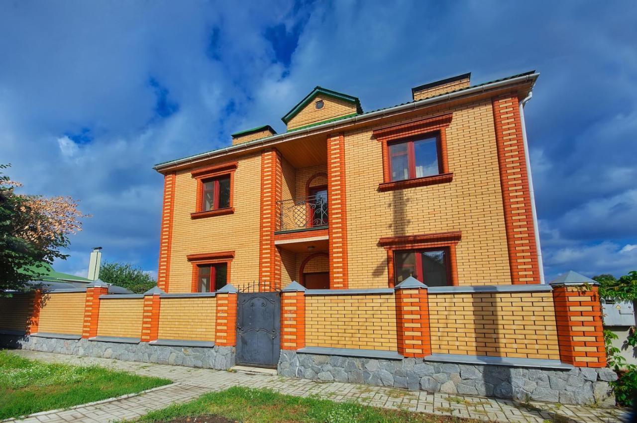 Apartment Complex Sumy Exterior photo